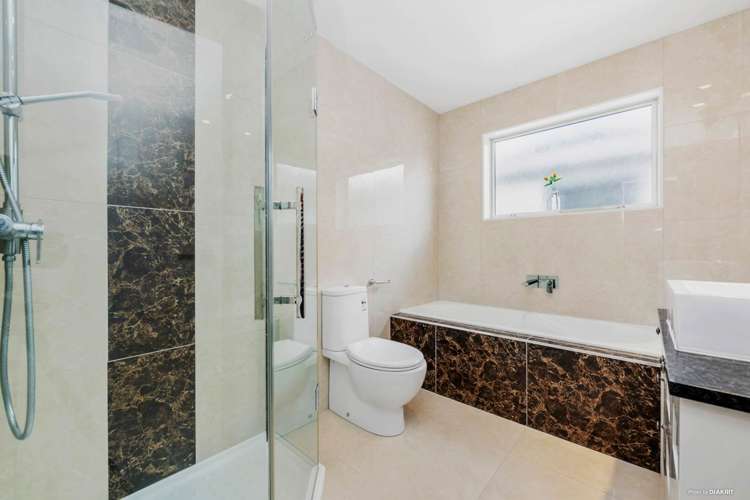 46 Castlederg Drive Flat Bush_3
