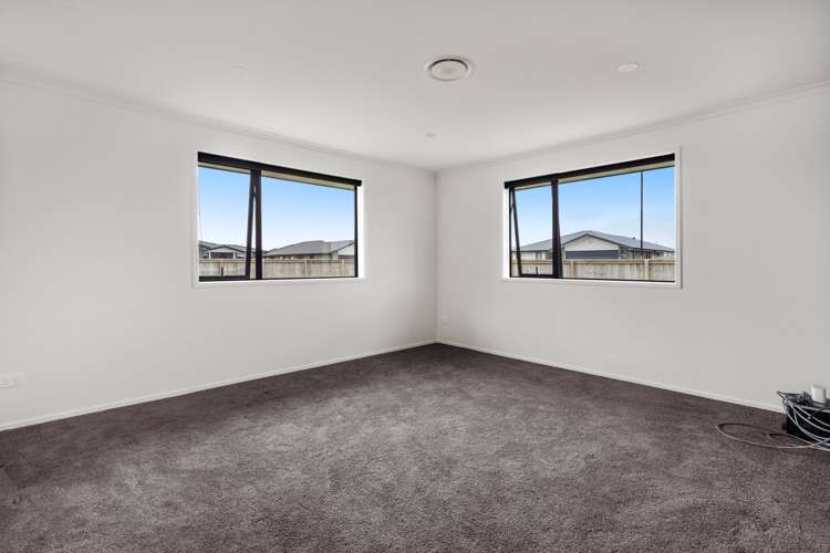 31 Saint Michael Crescent One Tree Point_23