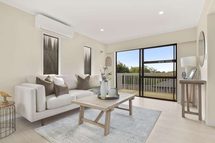 47 Amorino Drive Red Beach_11