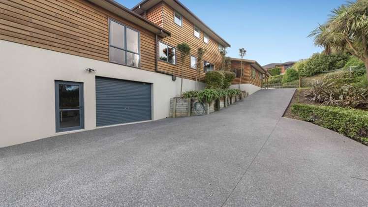 37 Holcombrooke Lane Welcome Bay_19