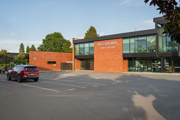 Unit 5, 850 Cameron Road Tauranga_1