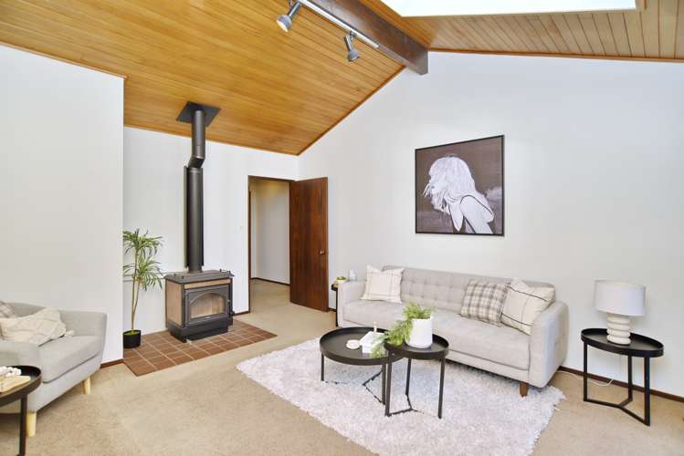 22d Yellowstone Crescent Burwood_11