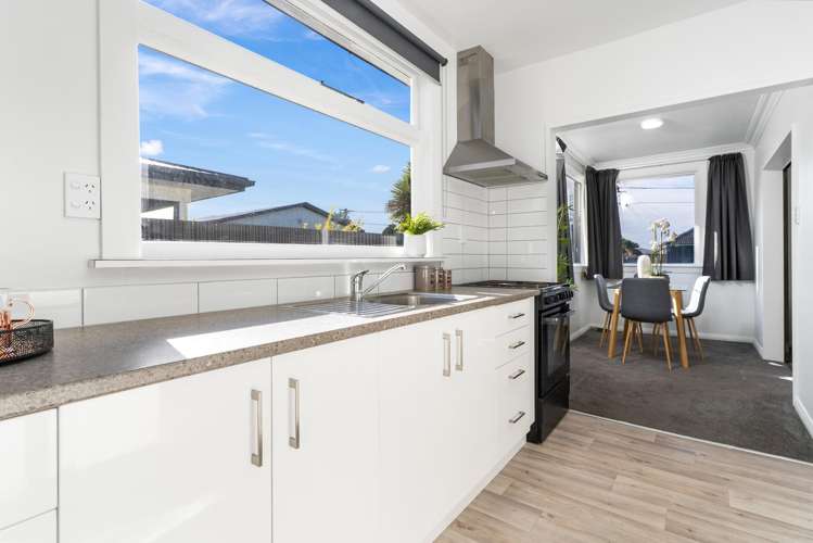 17 Woodgrove Avenue North New Brighton_6