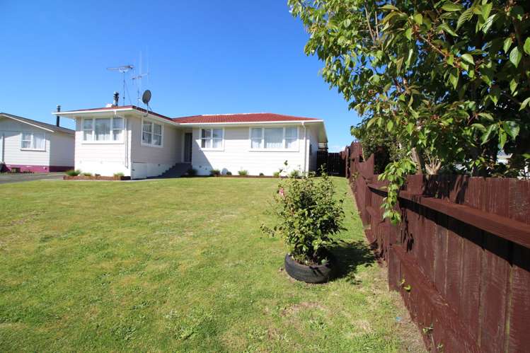 19 Thompson Street Tokoroa_4