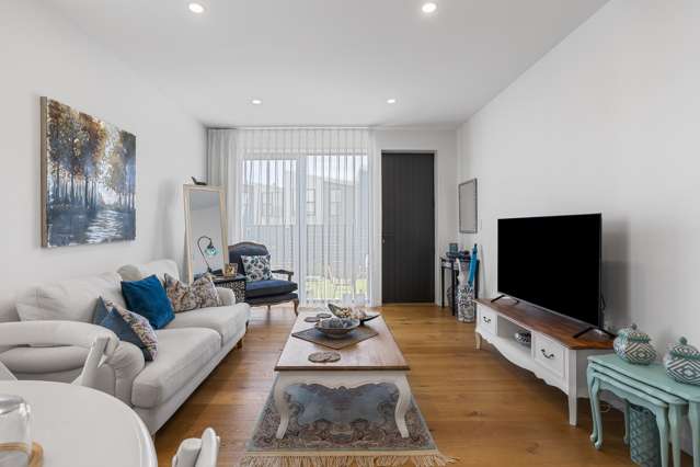 14/82 East Coast Road Milford_2