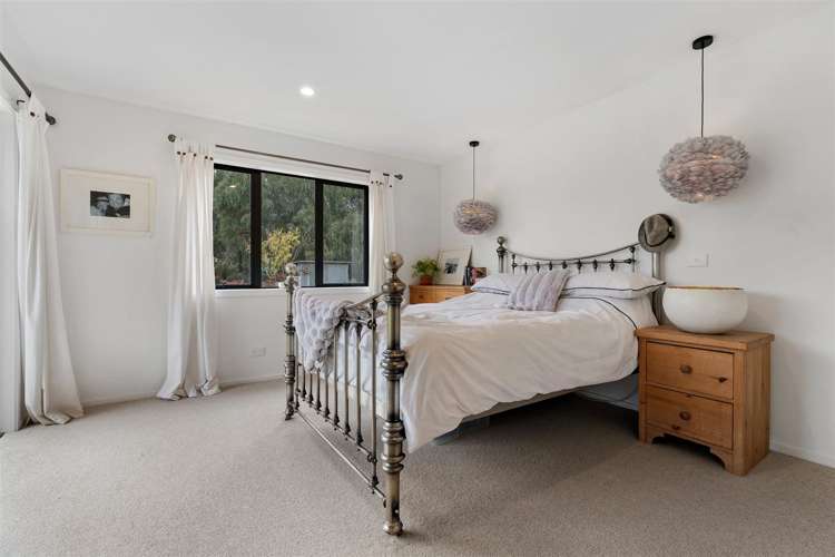 13 Loach Road Hawea Flat_9