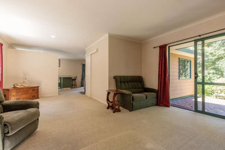 - 8/3382 Pourerere Road Pourerere Beach_15