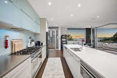 2/2A Earnoch Avenue_3