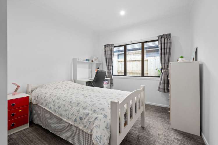 1 Waireka Road Rototuna North_16