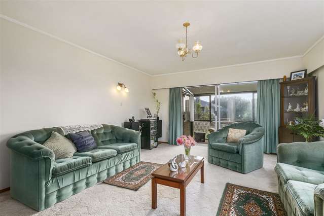 2/14 Rowan Terrace Te Atatu South_4