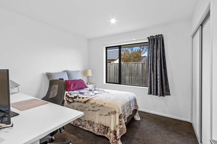 7 Bronco Drive Aidanfield_20