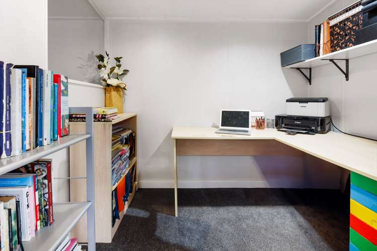 7 Chartwell Crescent Chartwell_13