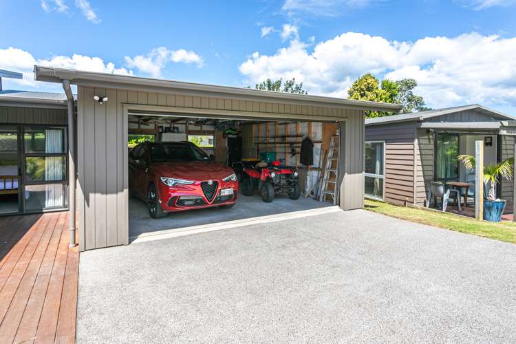 35 Grierson Close Hahei_18