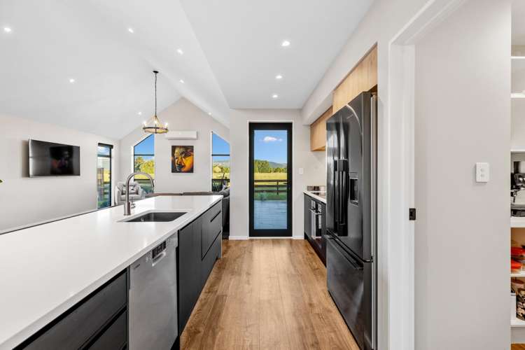 8 Ellerslie Lane Lincoln_10