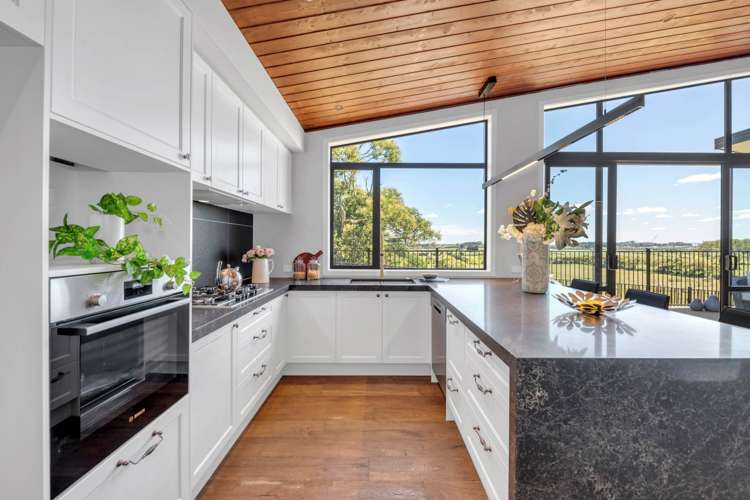 19 Rural View Terrace Pukekohe_5