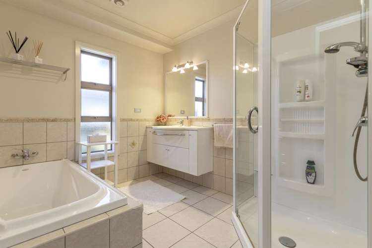 1 Birchwood Lane Hilltop_18