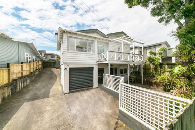 100 Fowlds Avenue Sandringham_1