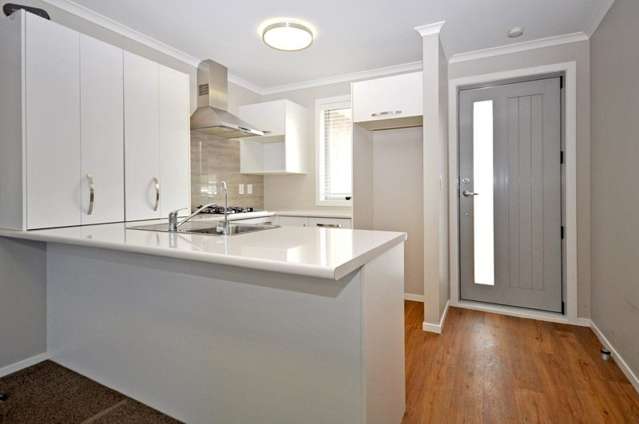 1/27 Jones Crescent Melville_2