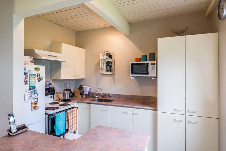 114 Akaroa Drive Maupuia_3