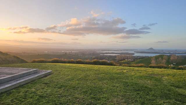 Landbank or develop with sweeping coastal views