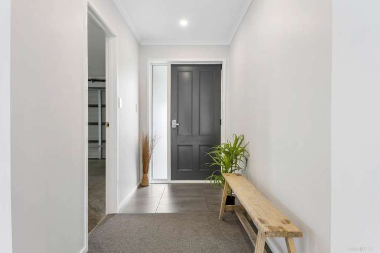 3 Harry Close Warkworth_12