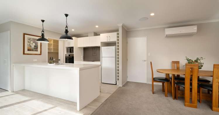 18 Lancaster Avenue Burleigh_3