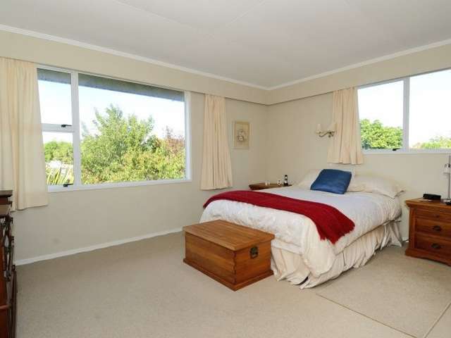 12 Banks Street Tolaga Bay_1