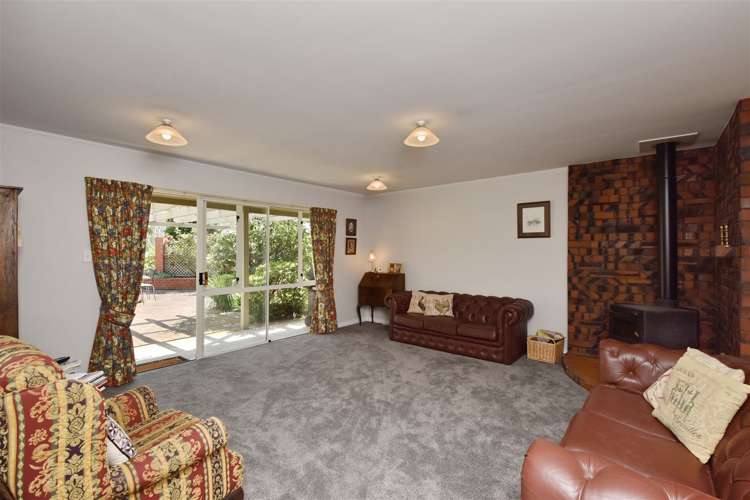 592 Mount Thomas Road Fernside_2