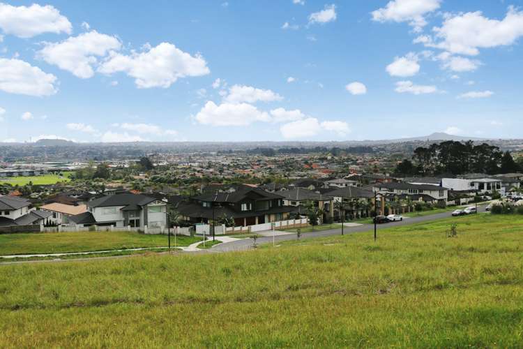 76 Armstrong Farm Drive East Tamaki Heights_13