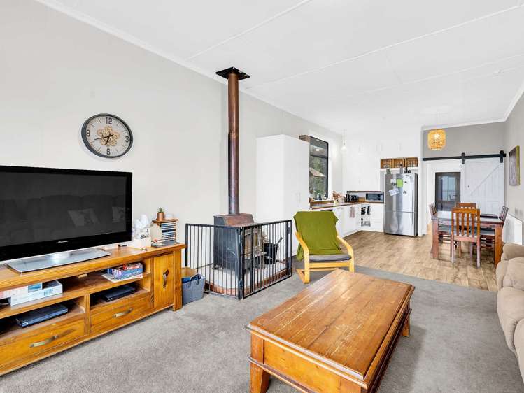 358 Pounawea Road Owaka_7