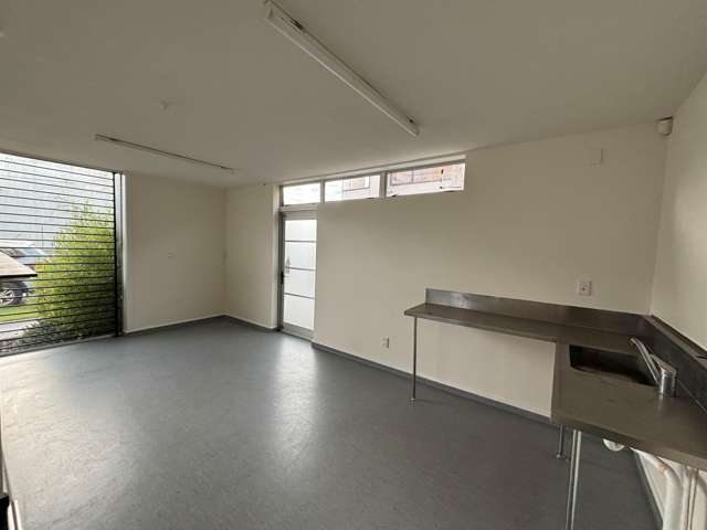 GF Unit 9/14 Broad Street Woolston_1