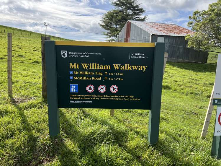 71 Puketutu Road Bombay_3