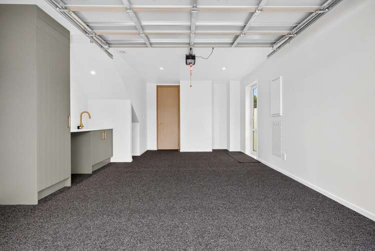 2/46 Cuba Street Petone_36