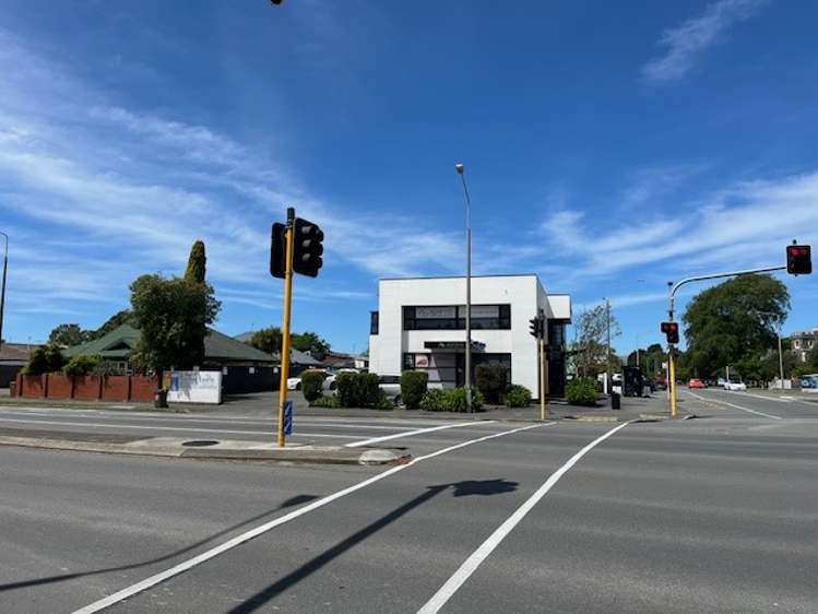 1/34 Yaldhurst Road Upper Riccarton_8