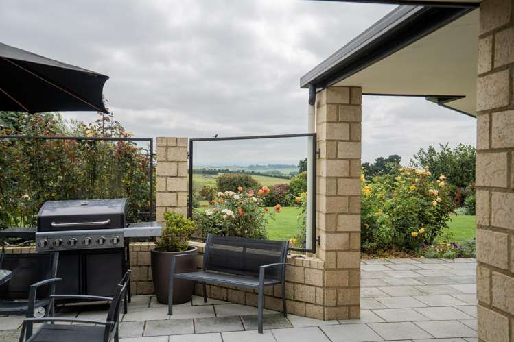 108 Spur Road Hadlow_14