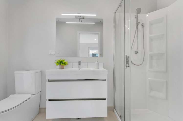 2A Treloar Crescent Hobsonville_9