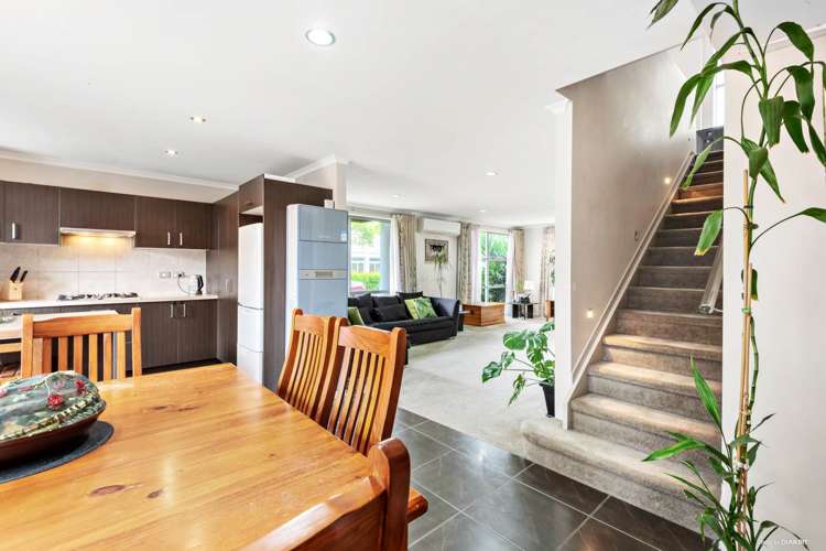 1 Zabeel Crescent Takanini_15