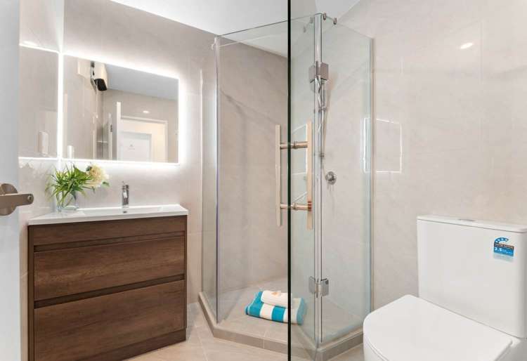 10a Serjeant Street Henderson_10