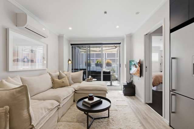 2/19 Victoria Road (The Cascades) Mt Maunganui_4