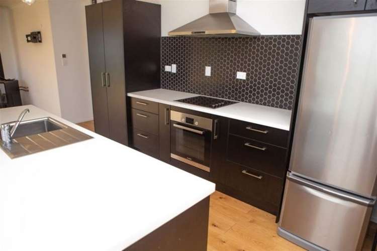 58b Domett Esplanade Cobden_3