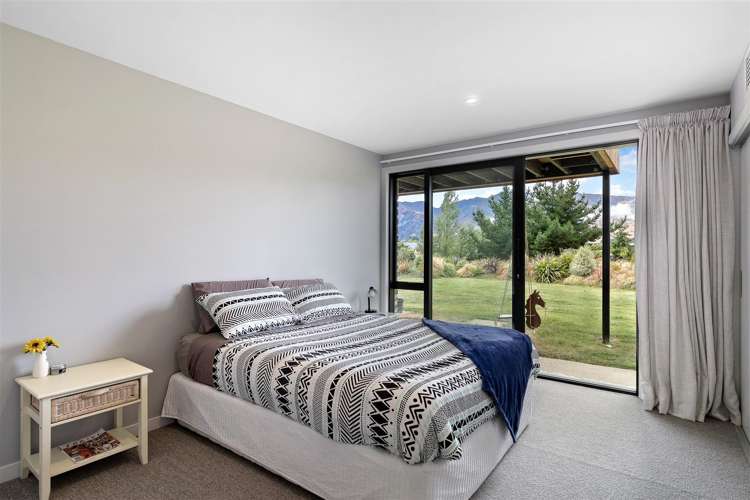 17 Sam John Place Lake Hawea_19