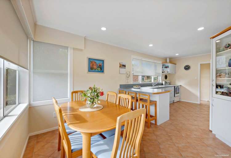 13 Quibray Place Botany Downs_9