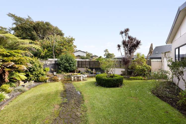 20 Essendon Court Glenview_1