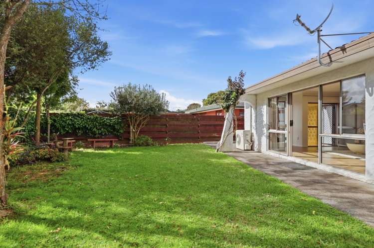 2/20 Ashdown Place Pahurehure_1