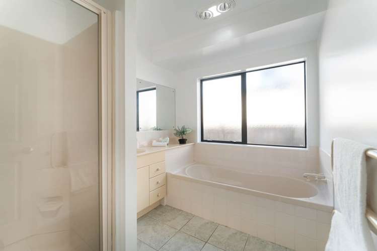 17 Copplestone Place New Lynn_17