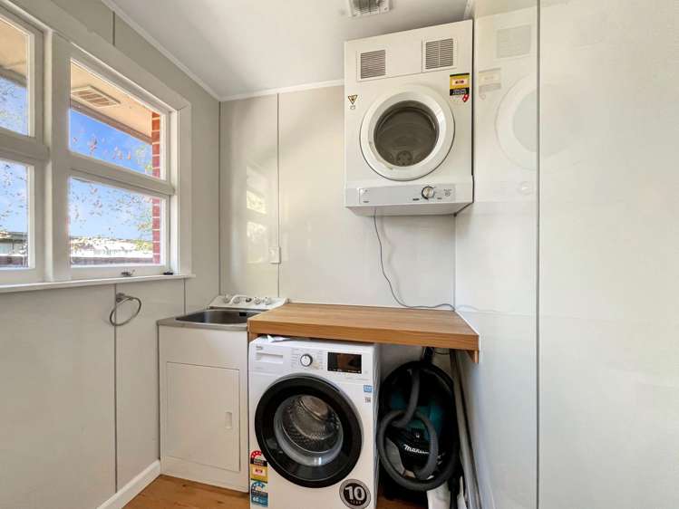 7 McMillan St Methven_12