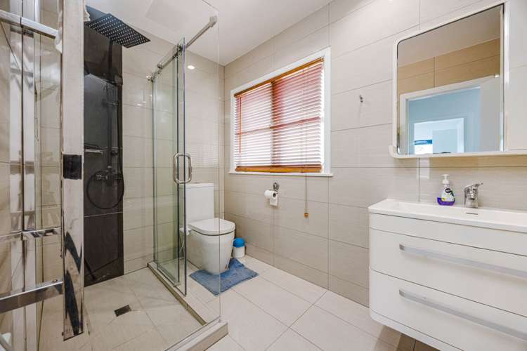 28A Subrtizky Avenue Mt Roskill_13