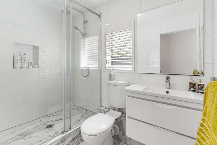 54 Galaxy Drive Mairangi Bay_22