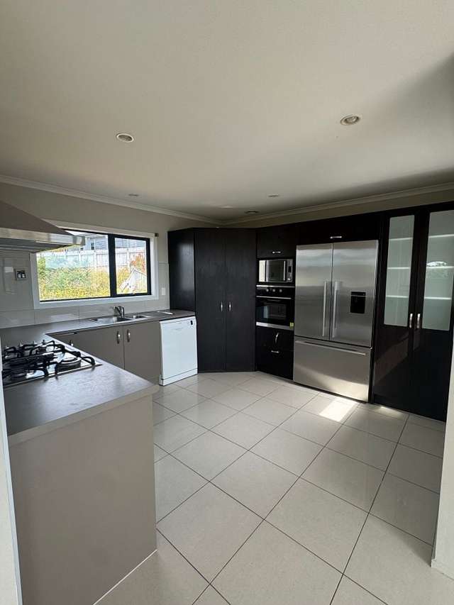 19 Milford Street Aotea_3