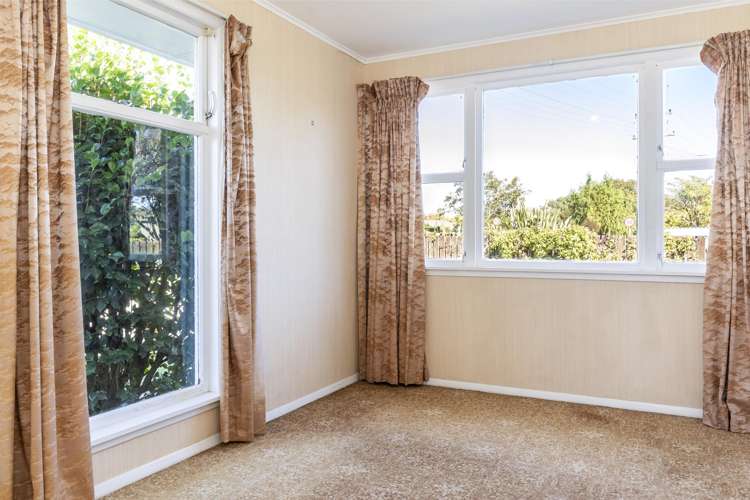 2 David Street Yelverton_12